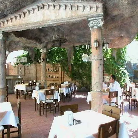 Siesta & Juniper 이츠멜레르